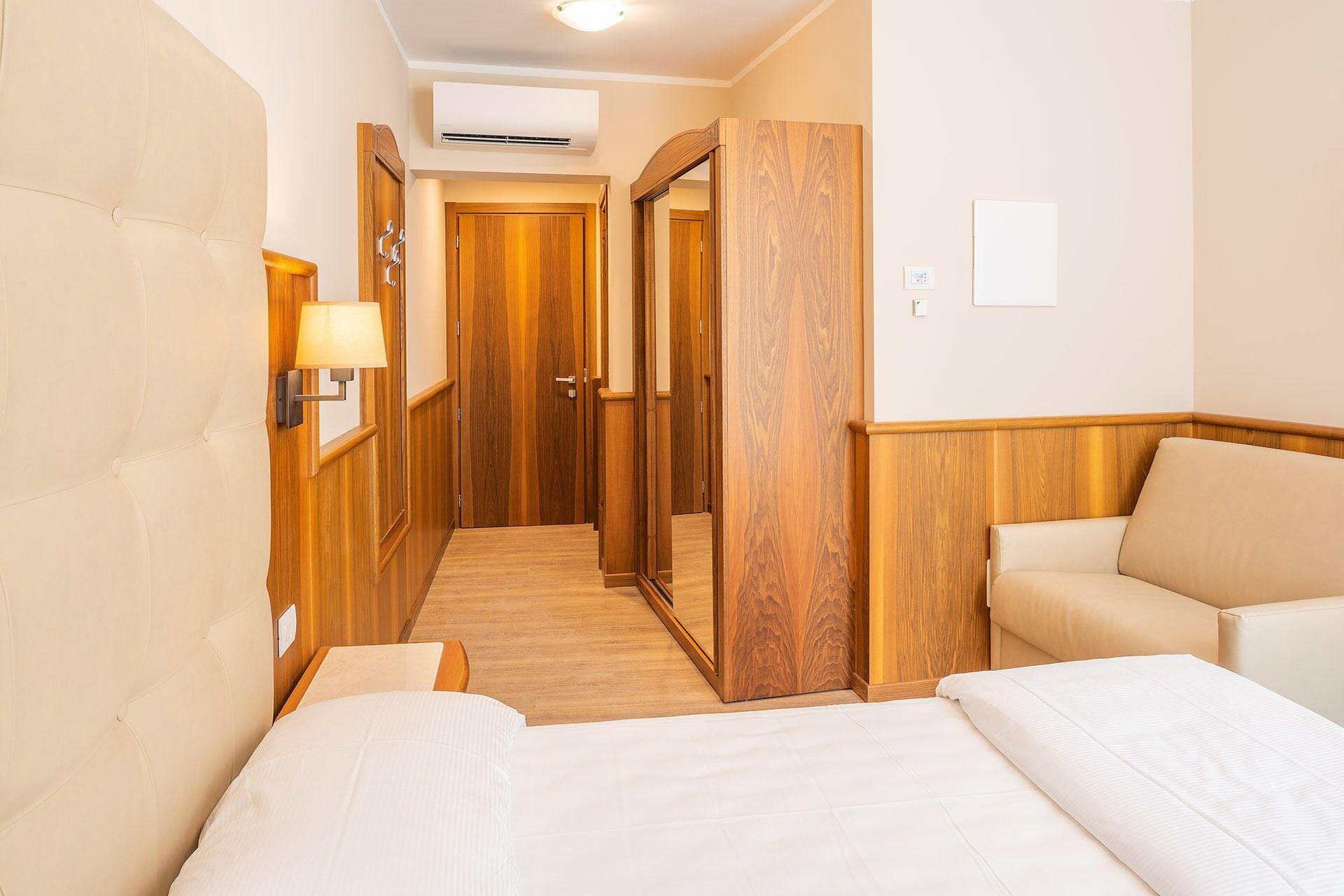 Hotel Centrale Garda  Esterno foto