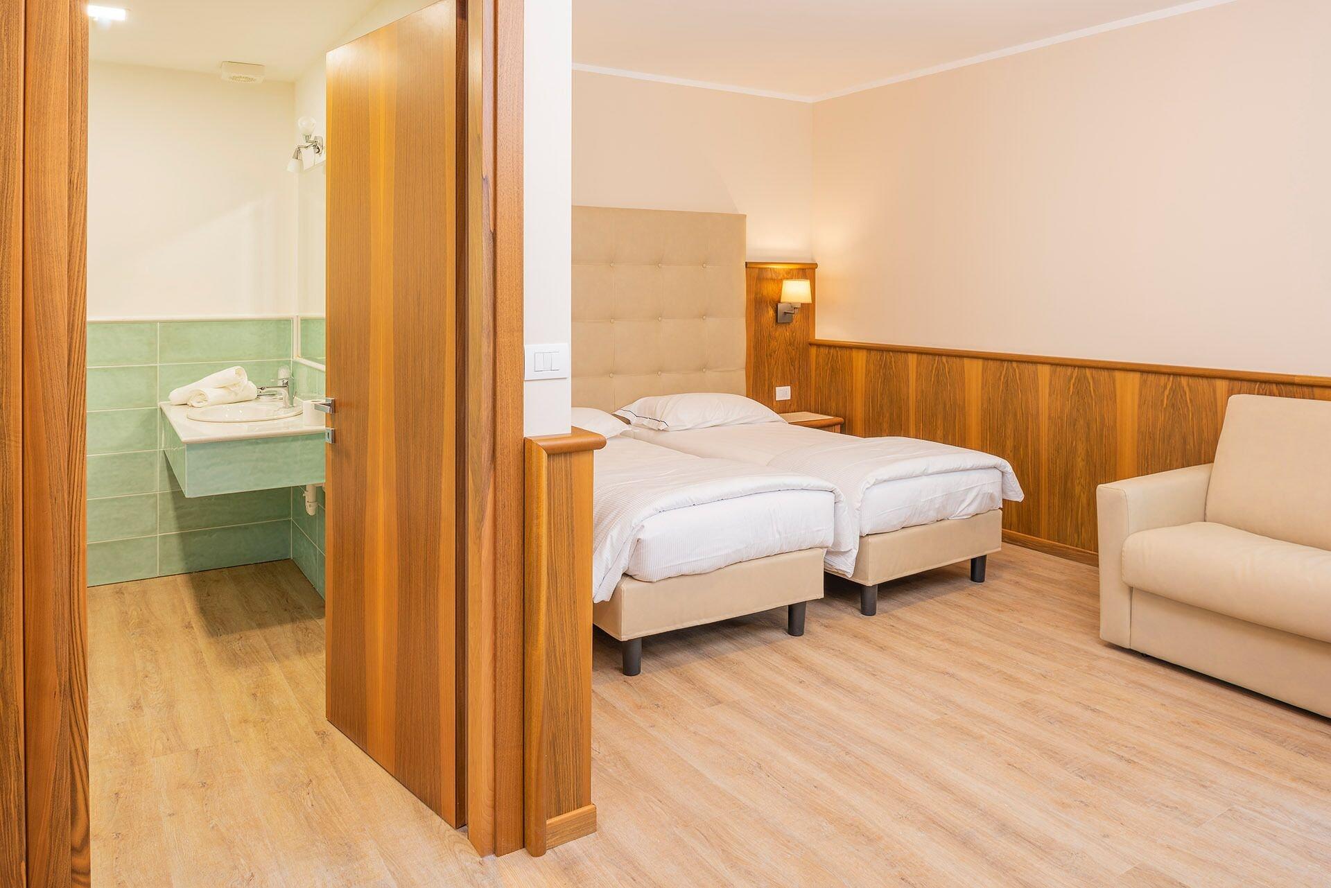 Hotel Centrale Garda  Esterno foto